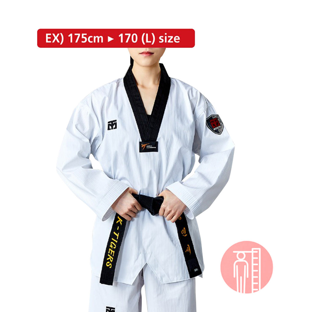 dobok básico de Taekwondo con cuello negro S.5 de Mooto, puesto