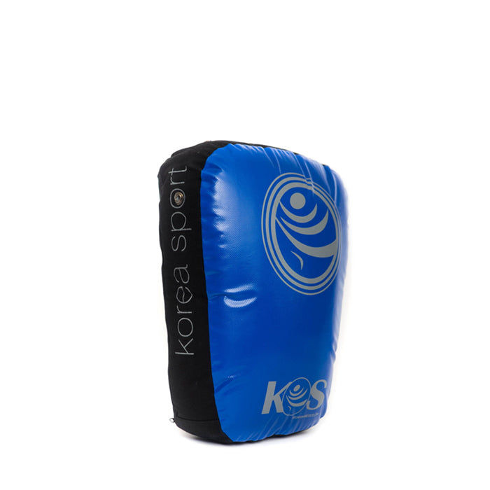Perfecto para practicar con niños, el Domy CHICO KOS es ideal para el entrenamiento en pareja. Es ligero de peso y se maneja fácilmente. Vista tres cuartos.