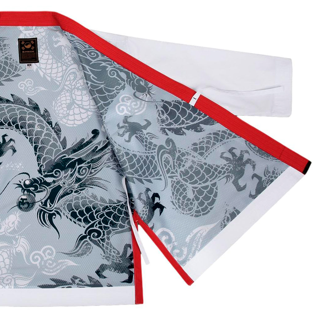 Dobok Grand Master KeumGang Mooto, vista interiror